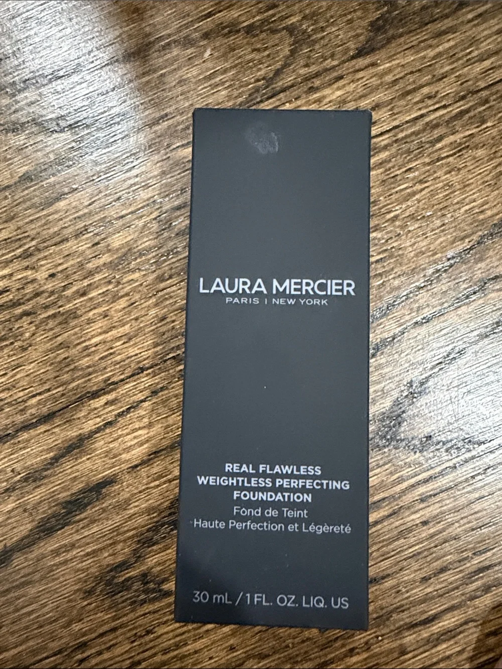laura mercier Real Flawless Foundation - Light Beige Bottle